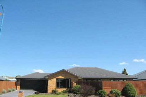 Photo of property in 59 Coolspring Way, Redwood, Christchurch, 8051