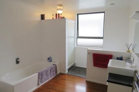 Photo of property in 15 Richmond Street, Fitzroy, New Plymouth, 4312