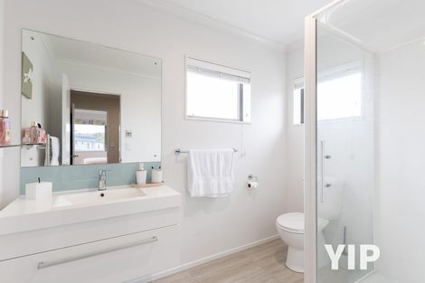 Photo of property in 18 Trelawny Terrace, Grenada Village, Wellington, 6037