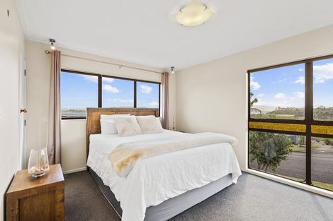 Photo of property in 19 Raumati Crescent, Onerahi, Whangarei, 0110