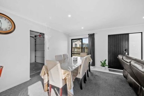 Photo of property in 8a Martin Road, Manurewa, Auckland, 2102