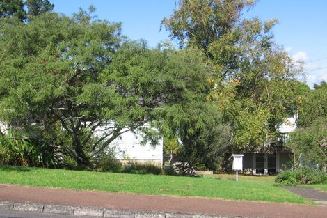 Photo of property in 16 Routley Drive, Glen Eden, Auckland, 0602