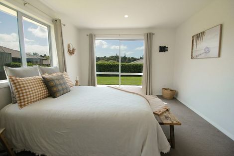 Photo of property in 23 Fairfax Crescent, Pyes Pa, Tauranga, 3112