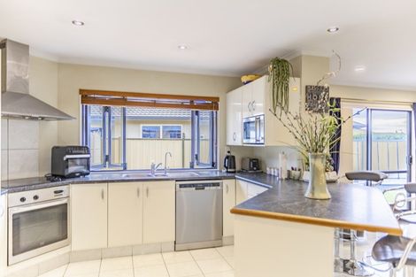 Photo of property in 3 Newbury Place, Taradale, Napier, 4112