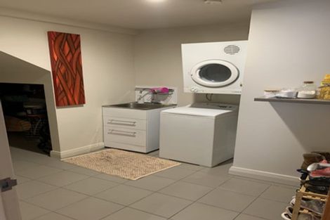 Photo of property in 27 Maritime Terrace, Birkenhead, Auckland, 0626