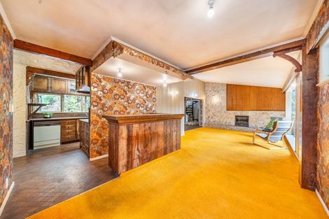 Photo of property in 99 Pinehaven Road, Pinehaven, Upper Hutt, 5019