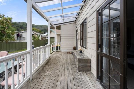 Photo of property in 414 Stokes Valley Road, Stokes Valley, Lower Hutt, 5019