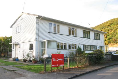 Photo of property in 28 Eldon Grove, Taita, Lower Hutt, 5019