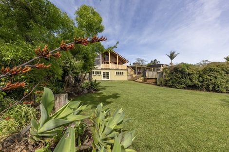 Photo of property in 308 Henderson Valley Road, Henderson Valley, Auckland, 0612
