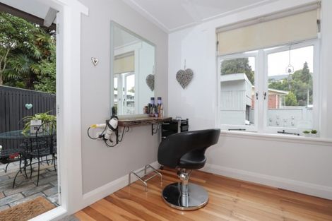 Photo of property in 27 Opoia Road, Hamilton East, Hamilton, 3216