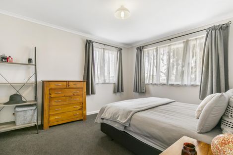 Photo of property in 1/29 Hill Crescent, New Lynn, Auckland, 0600
