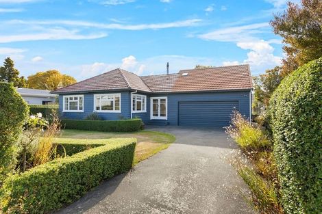 Photo of property in 72 Aorangi Road, Bryndwr, Christchurch, 8053