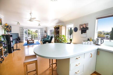 Photo of property in 45 Avondale Road, Taradale, Napier, 4112