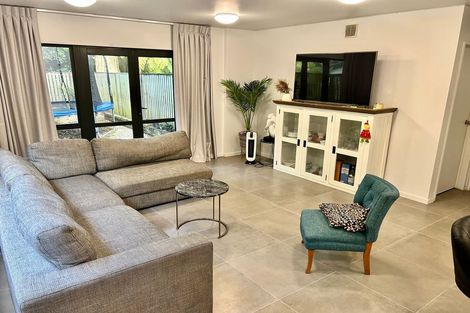 Photo of property in 19 Moore Street, Hillcrest, Auckland, 0627