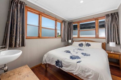 Photo of property in 41 Strasbourge Street, Martinborough, 5711