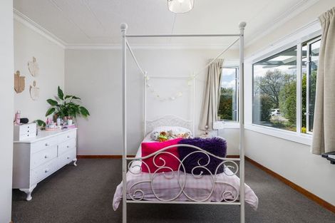 Photo of property in 16 Belt Street, Waimate, 7924