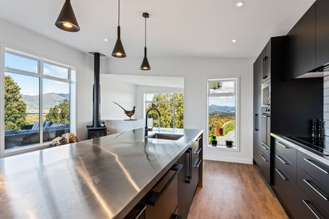 Photo of property in 222 Fairview Drive, Birchville, Upper Hutt, 5372