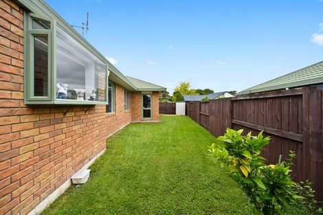Photo of property in 2 Shannon Place, Nawton, Hamilton, 3200
