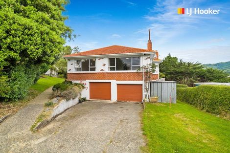 Photo of property in 18 District Road, Roseneath, Port Chalmers, 9023