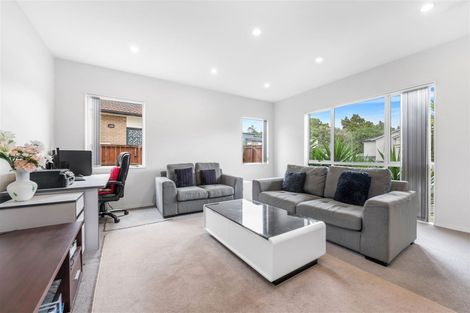 Photo of property in 10 Lucca Crescent, Flat Bush, Auckland, 2019
