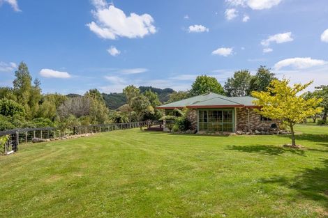 Photo of property in 266 North Manakau Road, Manakau, Levin, 5573