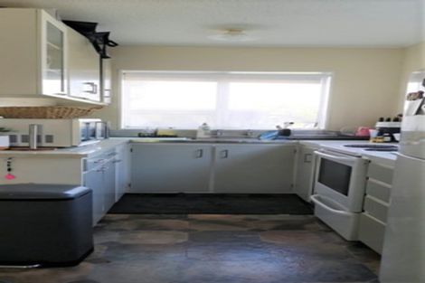 Photo of property in 1/31 Mana Avenue, Titahi Bay, Porirua, 5022