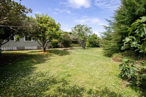 Photo of property in 2 Mahuta Road, Waitakaruru, Ngatea, 3576