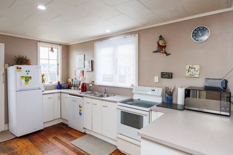 Photo of property in 38 Queen Street, Feilding, 4702