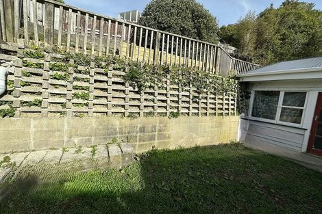 Photo of property in 60 Beazley Avenue, Paparangi, Wellington, 6037