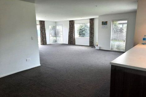 Photo of property in 7 Bamber Crescent, Halswell, Christchurch, 8025