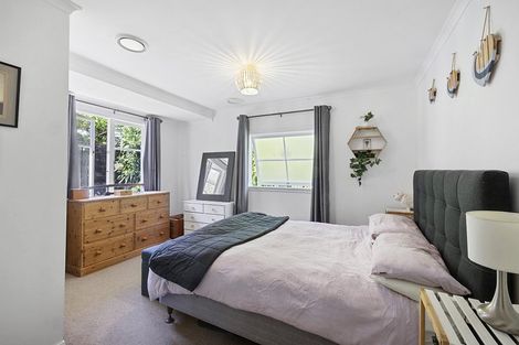 Photo of property in 73 Oranga Street, Westown, New Plymouth, 4310