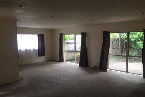 Photo of property in 2/16 Miller Road, Mangere Bridge, Auckland, 2022