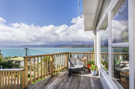 Photo of property in 20 Newport Terrace, Seatoun, Wellington, 6022