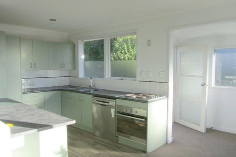 Photo of property in 120 Sunset Road, Unsworth Heights, Auckland, 0632