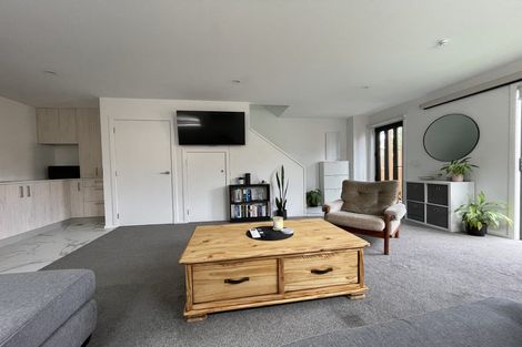 Photo of property in 86a Vodanovich Road, Te Atatu South, Auckland, 0610