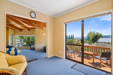 Photo of property in 12 Kenrigg Road East, Kinloch, Taupo, 3377