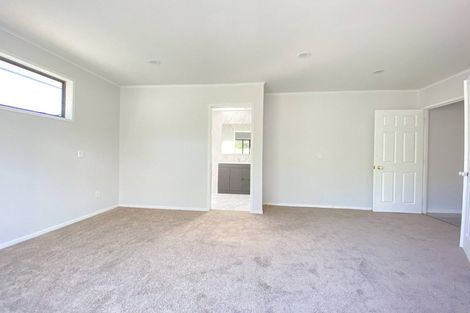 Photo of property in 71 Kennedy Avenue, Forrest Hill, Auckland, 0620