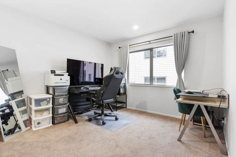 Photo of property in 71 Hebron Road, Waiake, Auckland, 0630