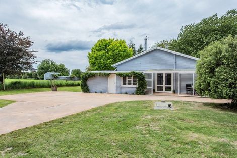 Photo of property in 10 Coldstream Road, Rangiora, 7473
