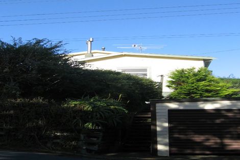 Photo of property in 40 Grays Road, Plimmerton, Porirua, 5026