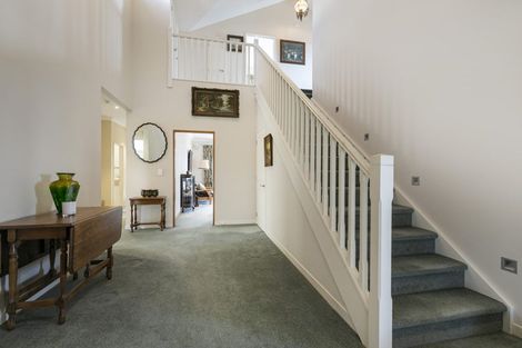 Photo of property in 10 Ashburn Close, Orewa, 0931