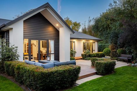 Photo of property in 10 Glen Bridge Lane, Harewood, Christchurch, 8051