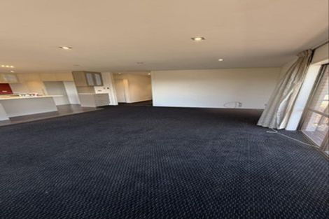 Photo of property in 40 Whangaparaoa Road, Red Beach, 0932