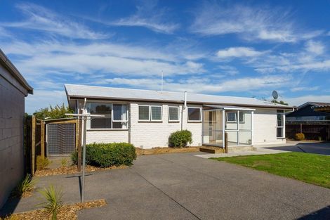Photo of property in 40 Orrick Crescent, Avondale, Christchurch, 8061