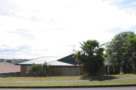 Photo of property in 7 Goldfinch Rise, Unsworth Heights, Auckland, 0632