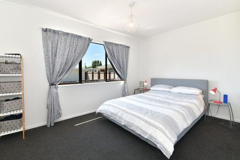 Photo of property in 2/117 Parkhurst Road, Parakai, 0830