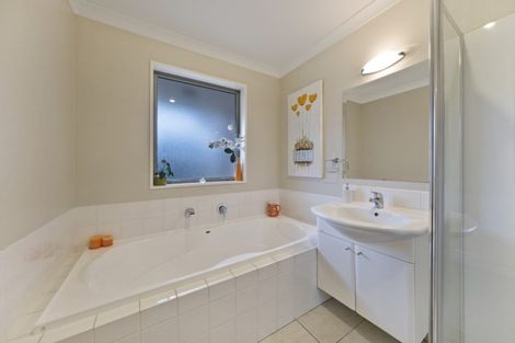 Photo of property in 10 Reka Street, Parklands, Christchurch, 8083