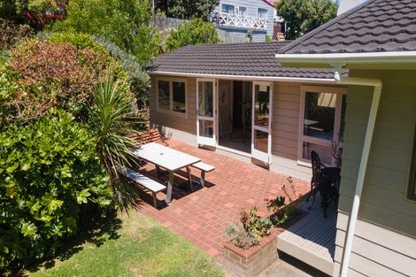 Photo of property in 28a Whanake Street, Titahi Bay, Porirua, 5022