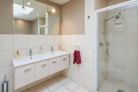 Photo of property in 28 Taonui Street, Palmerston North, 4410