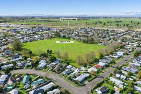 Photo of property in 1 Thorpe Street, Fairview Downs, Hamilton, 3214